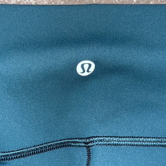 Wunder Under Lululemon Leggings - Picture 4 of 5